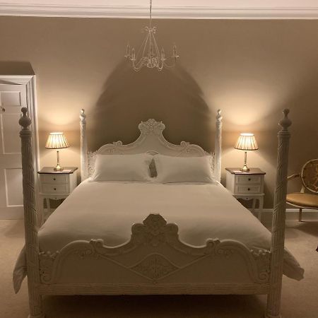 South Dalton Old Rectory Bed & Breakfast エクステリア 写真